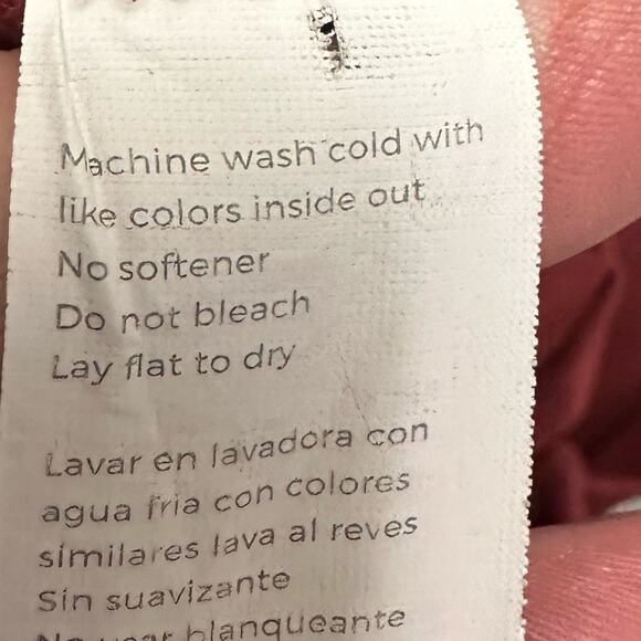 Fabletics Anywhere Motion365 High Waisted Moto 7/8 Leggings Size Large Burgundy - Picture 8 of 8